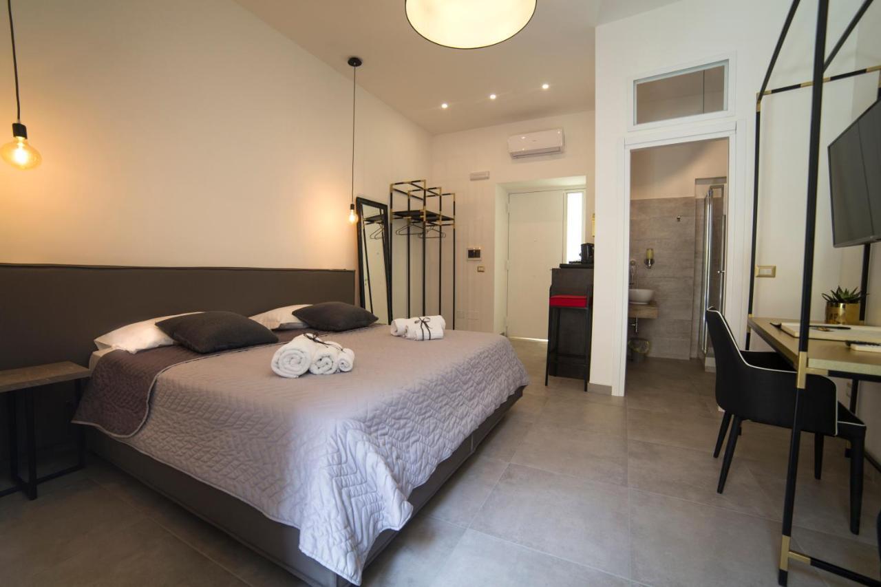 Plebiscitum 2.0 Bed & Breakfast Наполи Екстериор снимка